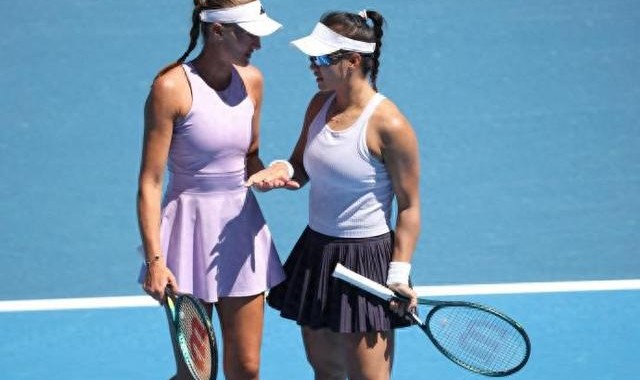 郭涵煜组合成功晋级澳网女双16强|梅拉德诺维奇|公开赛|wta250|女双冠军|雅斯特列姆斯卡_新浪新闻