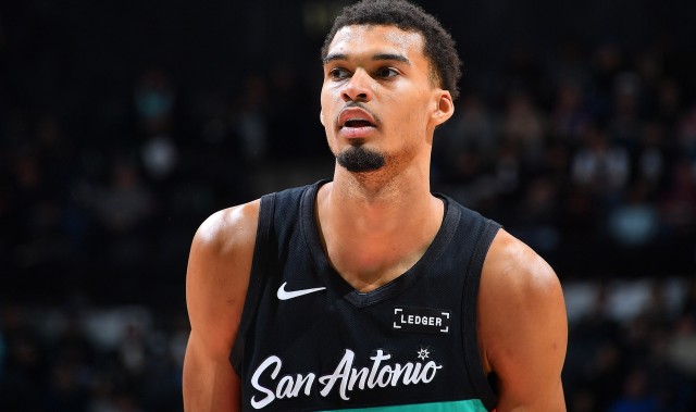 三亿体育官网-听教练的话！米奇：不管首发还是替补 文班都接受我们的安排