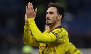 三亿体育app-胡梅尔斯：去年夏天就常想可以退役了，现在决定不再牺牲私人生活