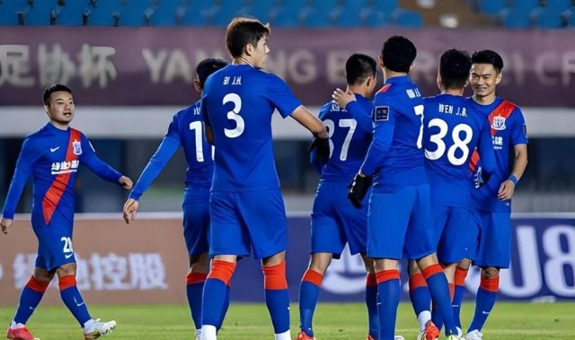 三亿体育-申花本土锋霸新黑马仅用一场比赛，就征服斯卢茨基，未来值得期待