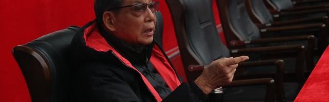 三亿体育app-【观察】徐根宝走下神坛？一座岛如何PK星火燎原