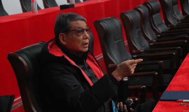 三亿体育app-【观察】徐根宝走下神坛？一座岛如何PK星火燎原