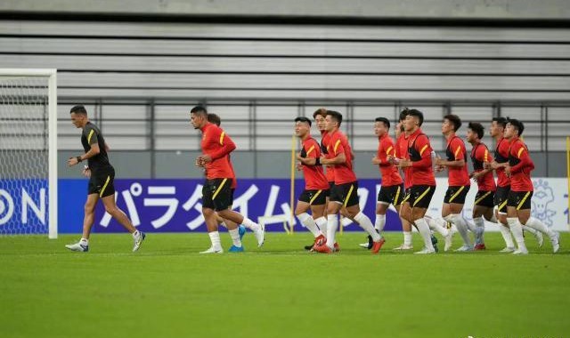 三亿体育app-选帅停滞国足被动 争当世预赛种子队基本无望